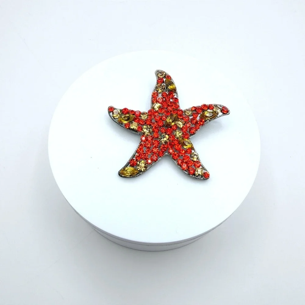 Vintage Red Yellow Rhinestones Silver-Tone‎ Aluminium Starfish-Shaped Brooch Pin